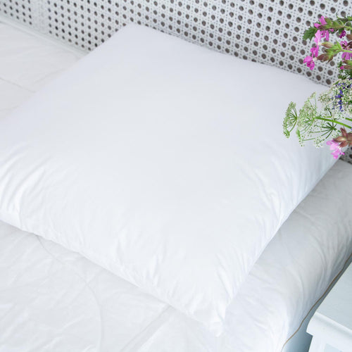 British cushion pad to fit 50 x 50cm cushion covers finest white British wool high-quality 220 thread count cotton casing