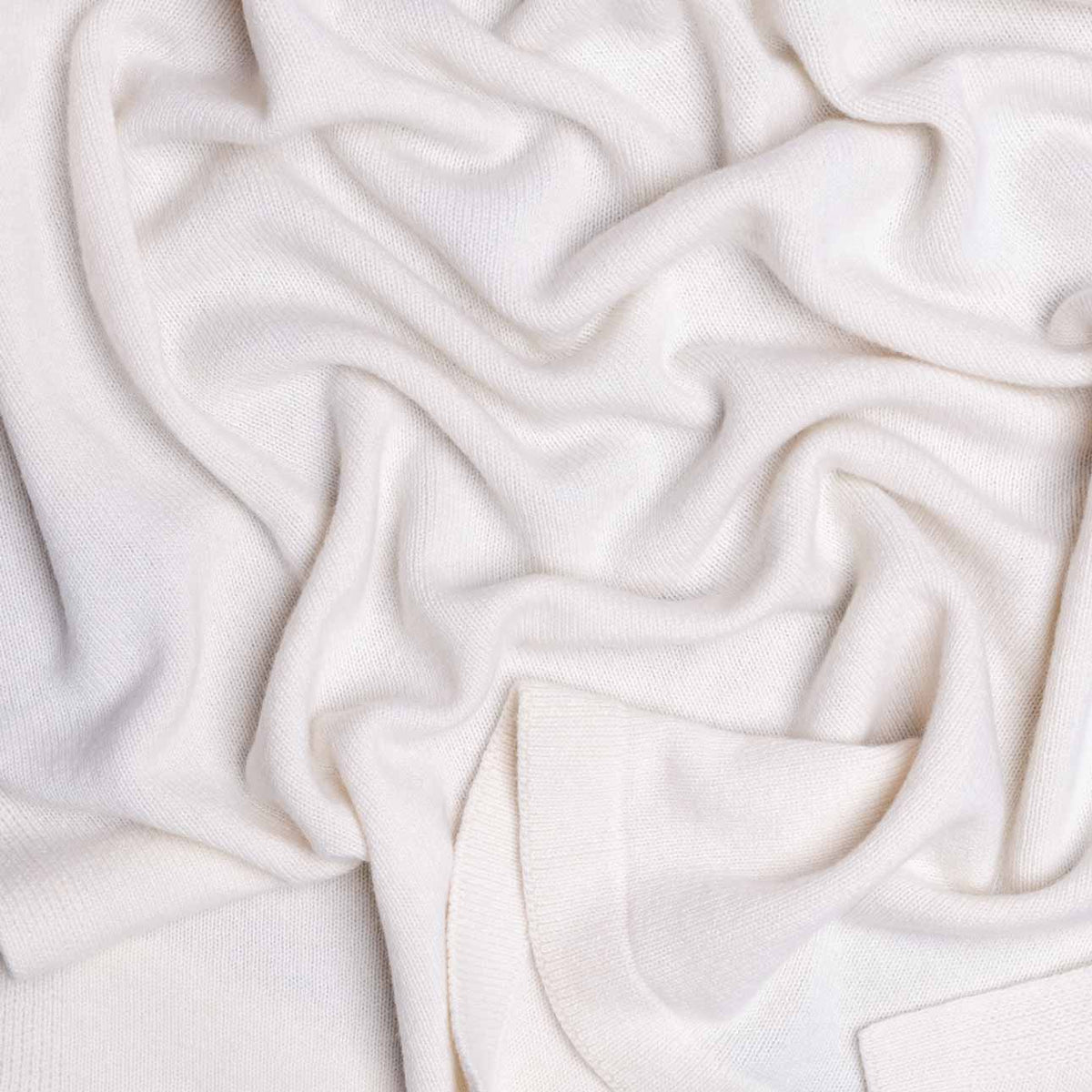 100% cashmere ivory baby blanket substantial 2ply fine ribbed border super-soft & luxurious made in Scotland top-quality