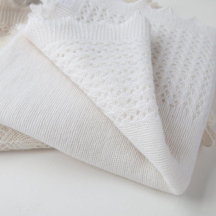 100% cashmere off white knitted lace design baby shawl scalloped edge super-soft & luxurious made in England top-quality 