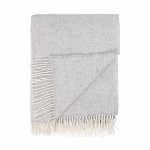 Merino-cashmere blend throw super-soft warm & cosy light grey & cream herringbone pattern top-quality By The Wool Company
