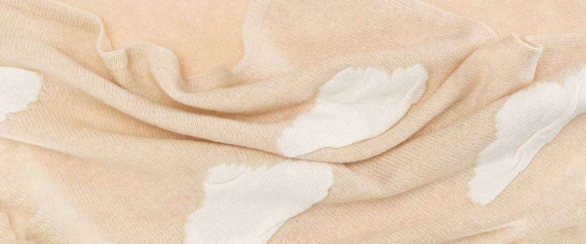Cashmere blankets and baby shawls are created from the finest, softest, highest-grade cashmere wool or Merino cashmere blend.