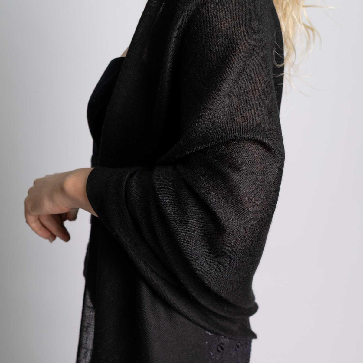 Handwoven Cashmere Shawl Black