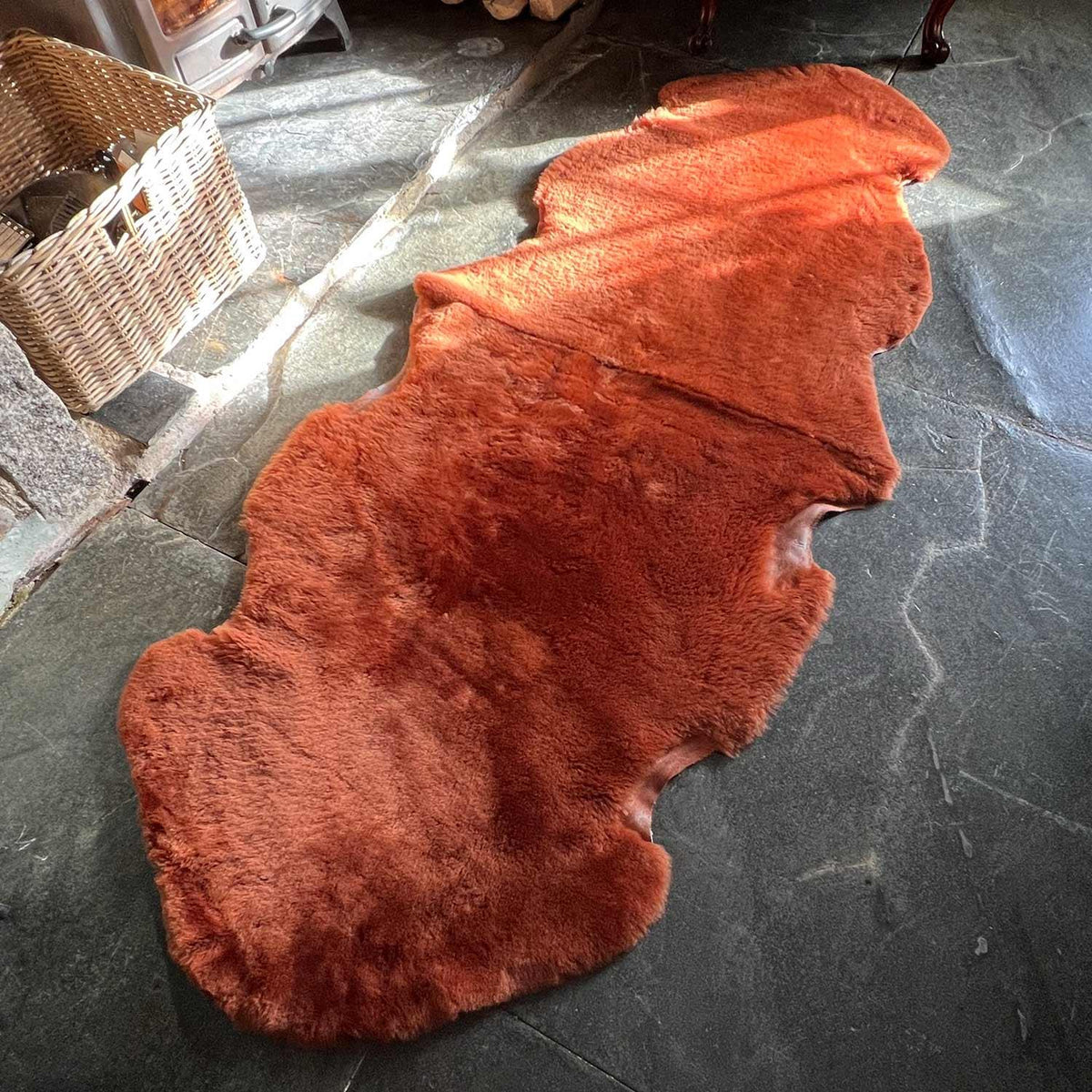 A soft and luxurious merino double sheepskin in rich ginger. Average size 220 x 71 CMS.