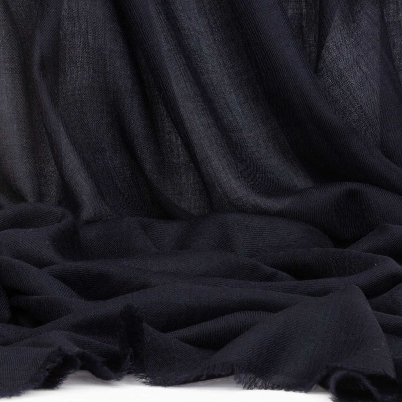 Lightweight Fine Wool Shawl Black
