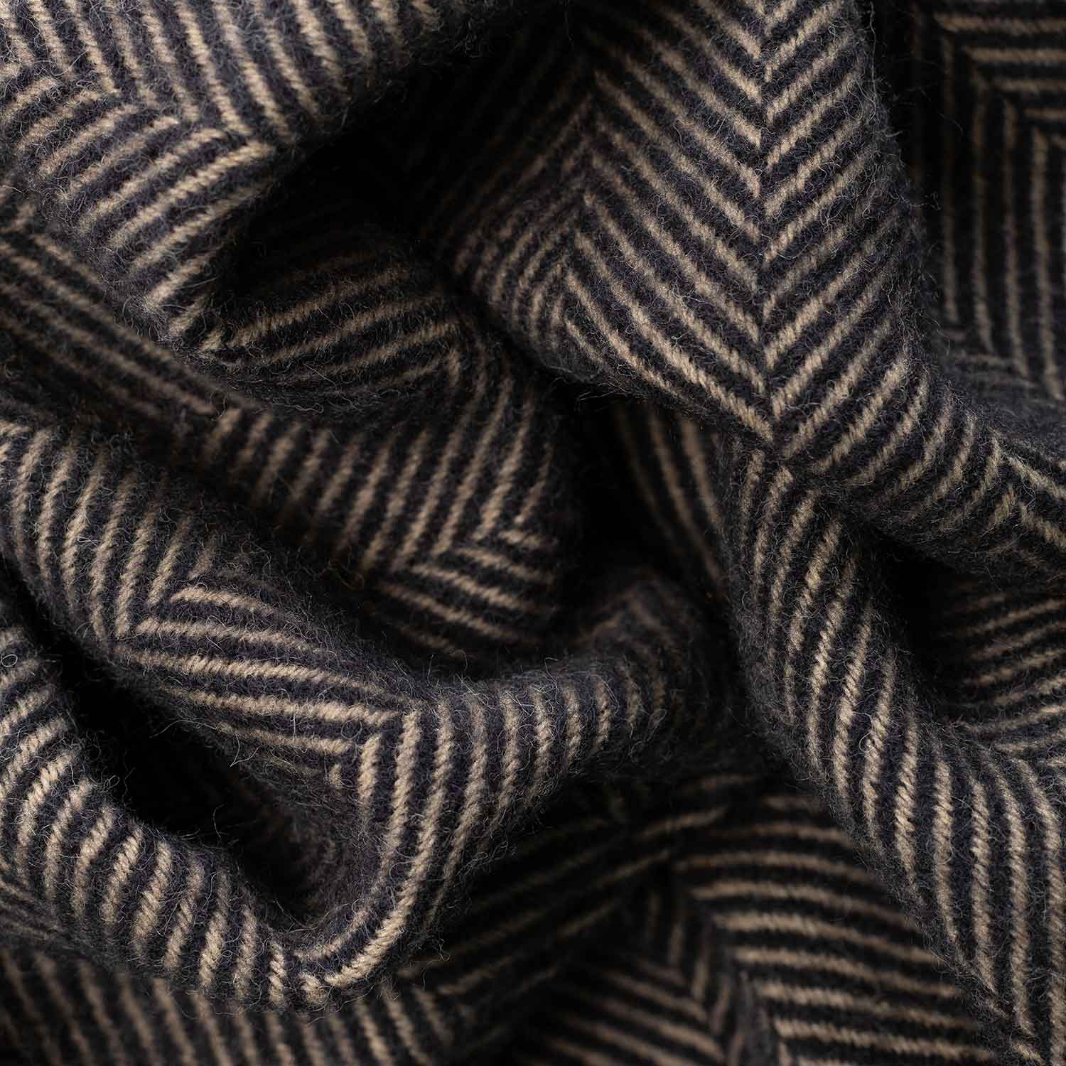 Pure New Wool Herringbone Knee Rug Ebony & Tan