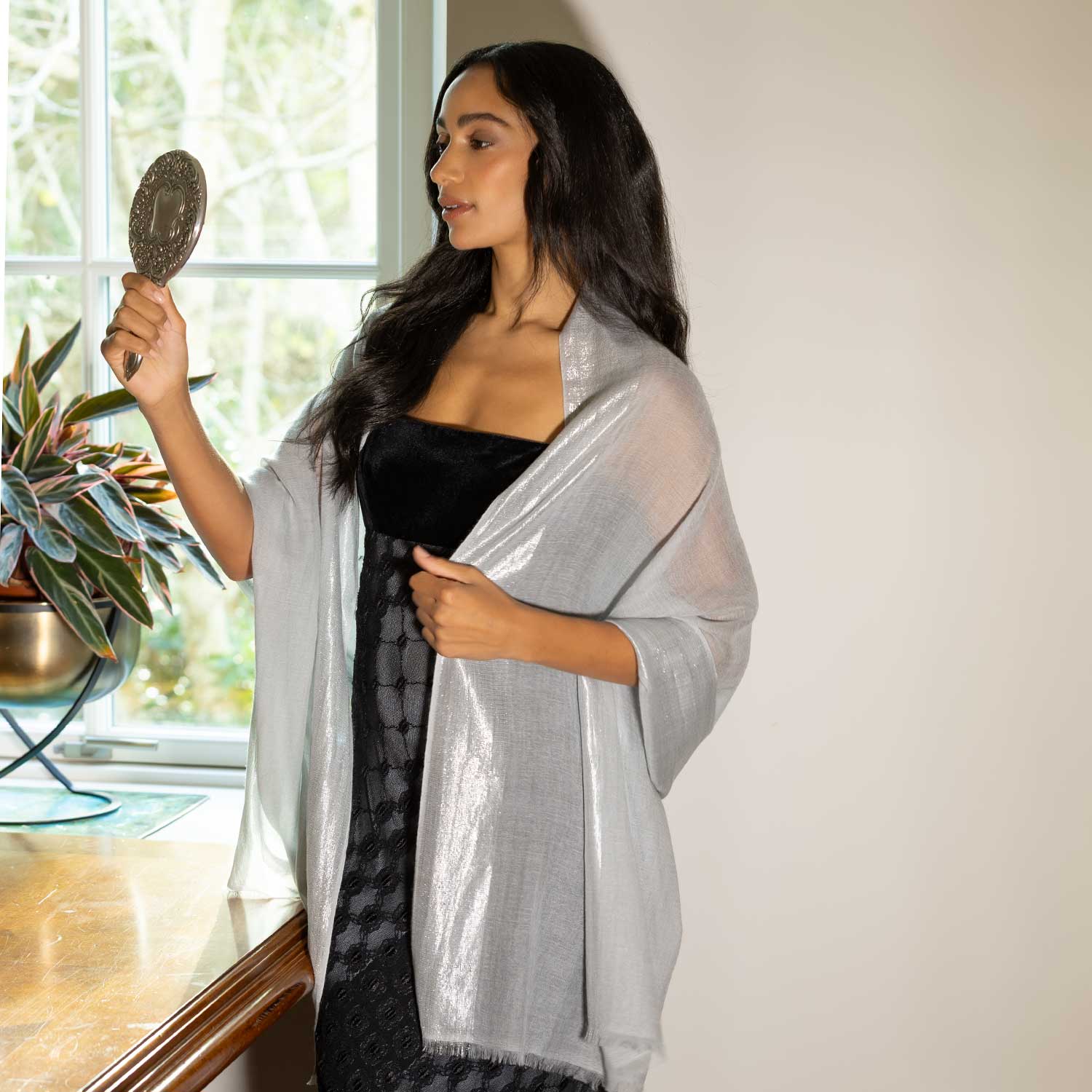 Silver Bordered Cashmere Pashmina Stole in Silver
