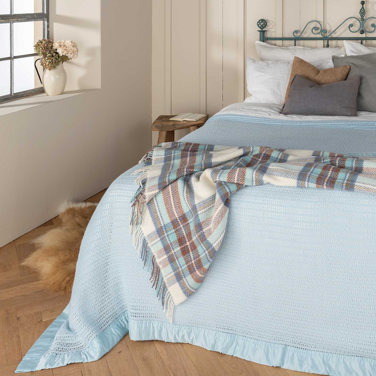 Wool Cellular Bed Blanket British Made The Wool Company
