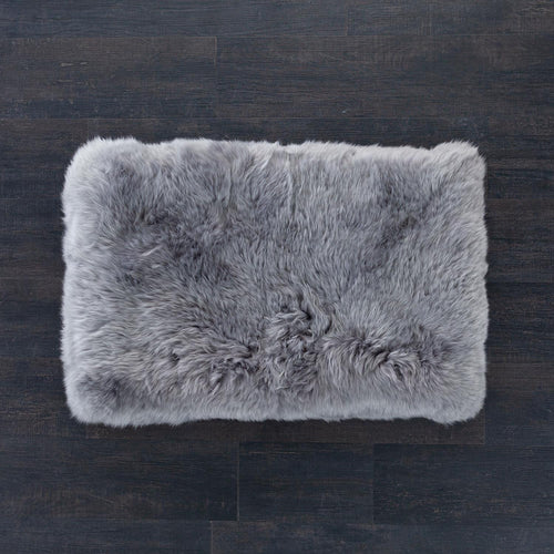 Medium super-soft & silky longwool fleece padded sheepskin pet bed non-slip backing silver-grey tones 84 x 52cm
