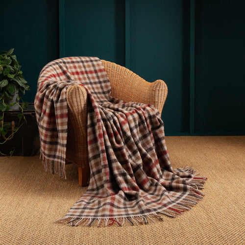 100% pure new wool medium weight throw in warm tones of brown and russet checks top-quality, warm and cosy