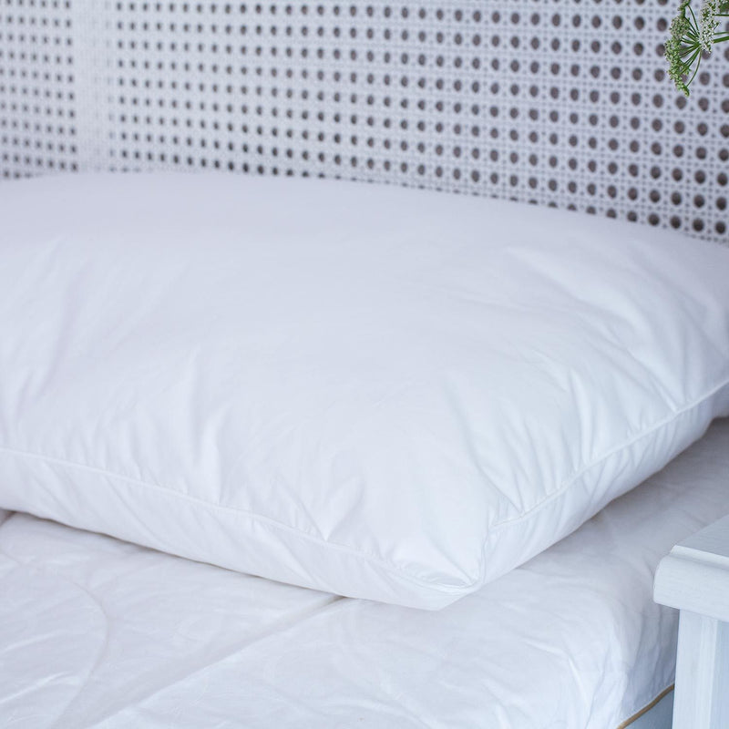 British-made with 100% British wool pillow low fill 650gms 220 thread count 100% high-quality cotton casing with piped edging