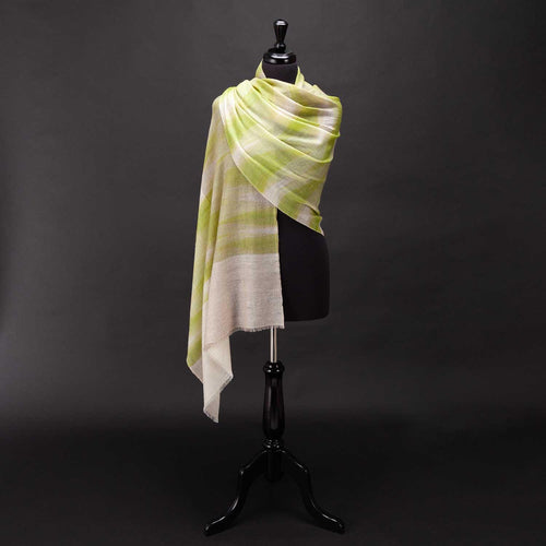 Hand-crafted 100% cashmere pashmina classic design green & beige on a neutral background finest-quality super-soft shawl