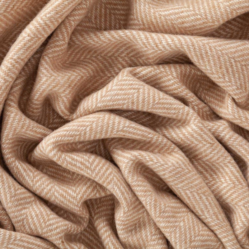 Merino-cashmere blend throw super-soft warm & cosy neutral beige & cream herringbone pattern top-quality luxury throw