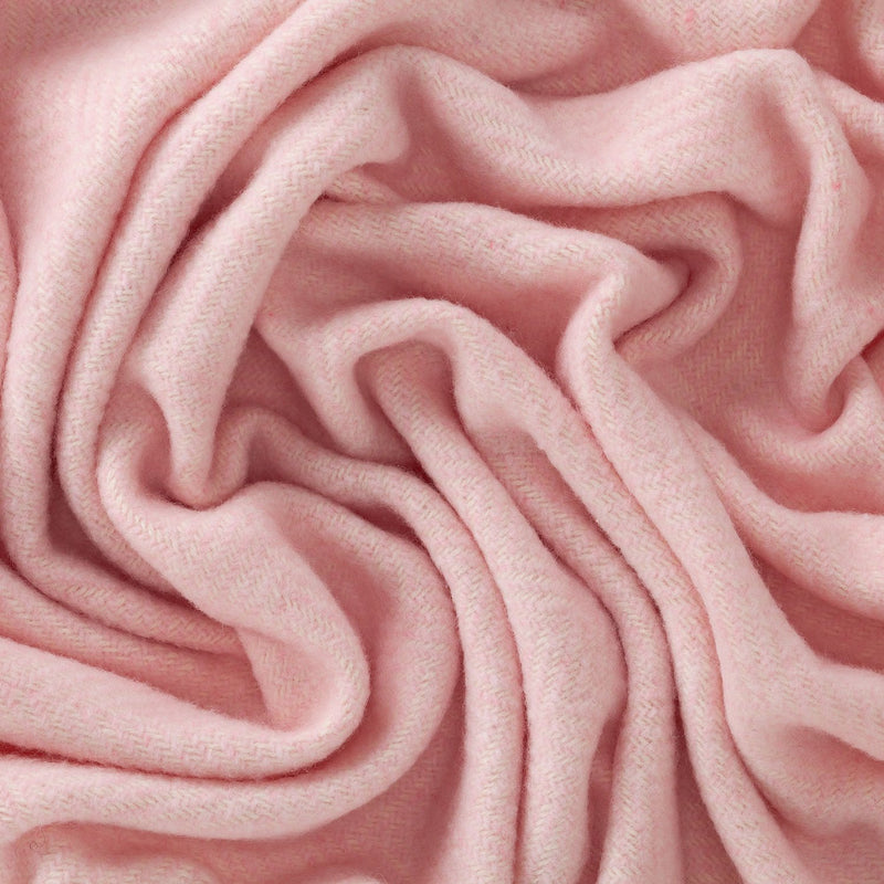 Merino-cashmere blend throw super-soft warm & cosy soft pale pink & cream herringbone pattern top-quality luxury throw